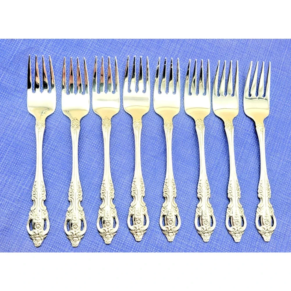 Lot of 8 Oneida Renoir Pembrooke 6 3/4